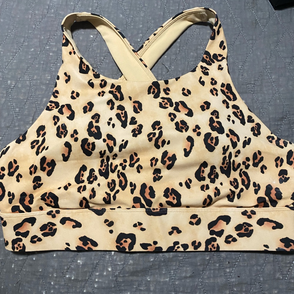 Fabletics HIGH impact Sports Bra
